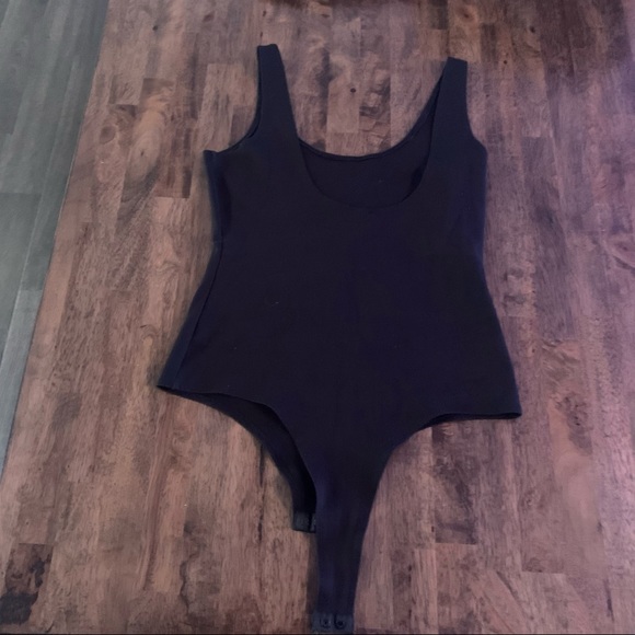 Basic Black Bodysuit (thong) - Picture 1 of 4
